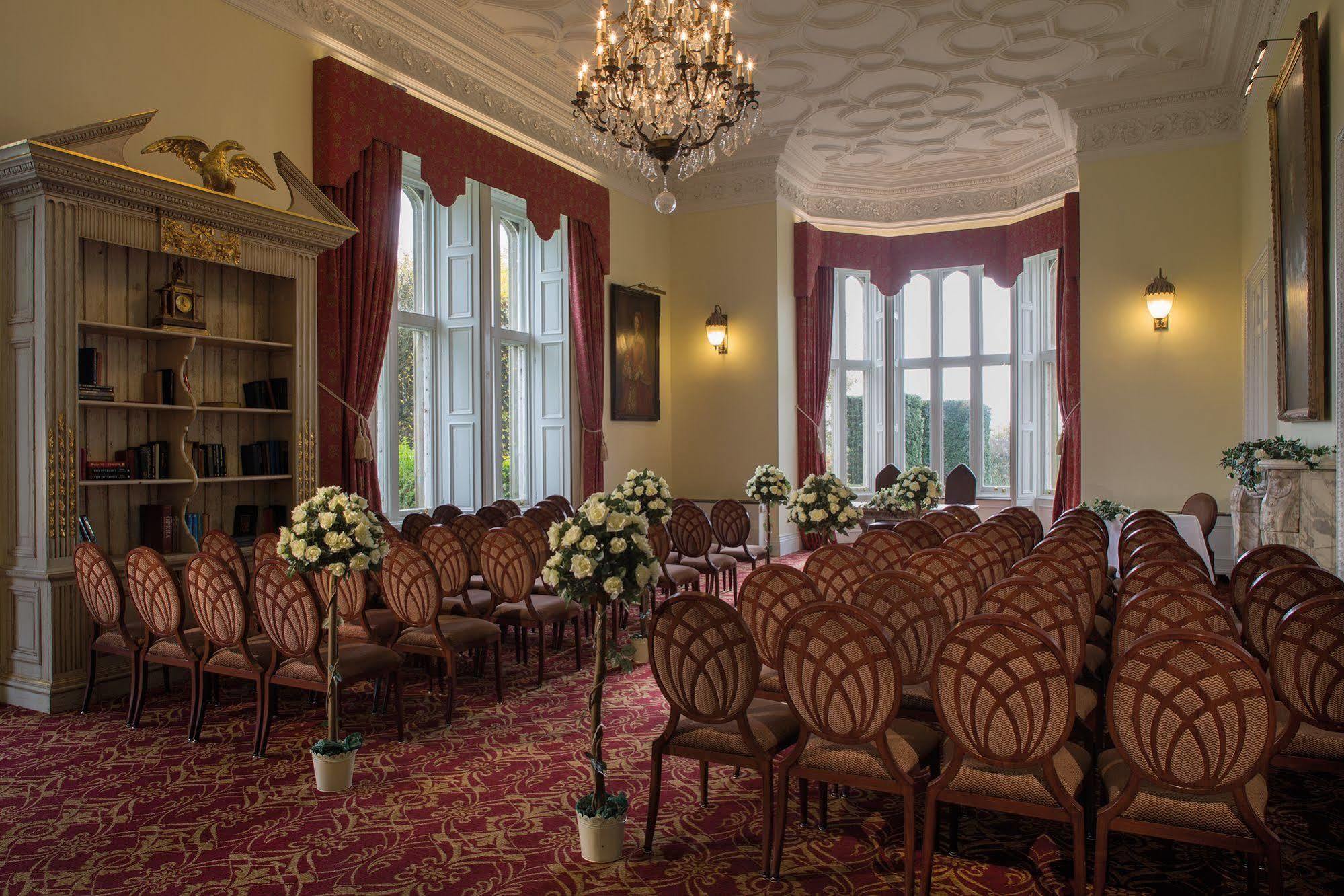 Fawsley Hall Hotel Daventry Extérieur photo