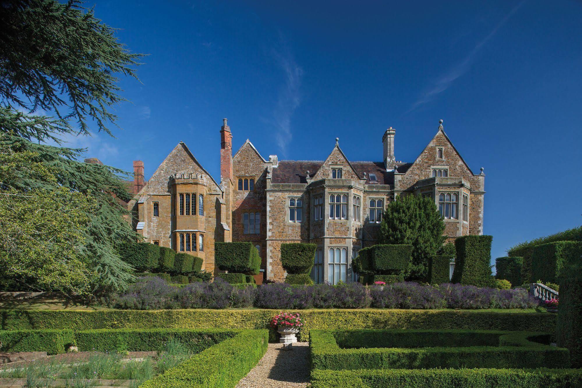 Fawsley Hall Hotel Daventry Extérieur photo